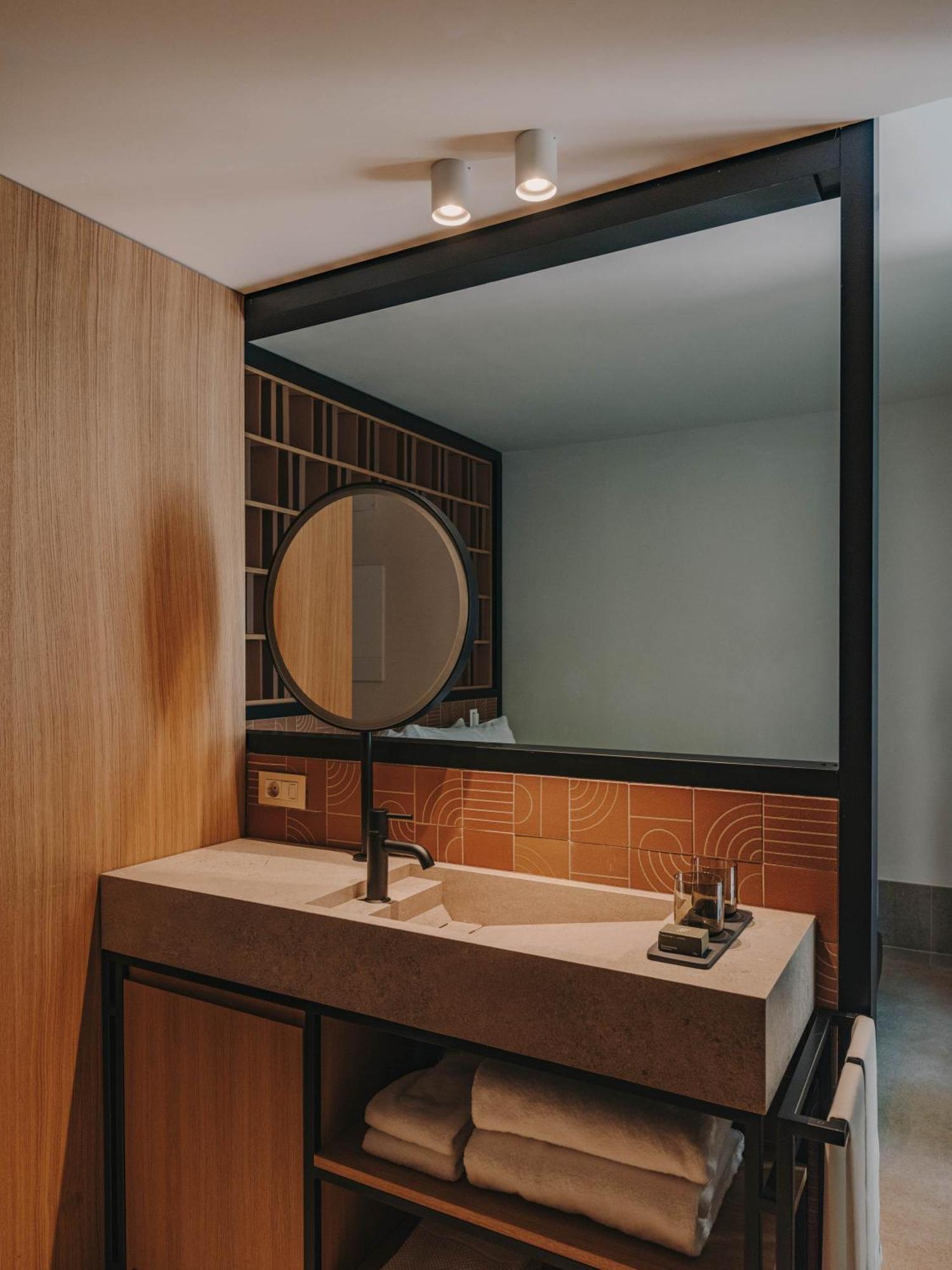 Hotel Palau Fugit Girona Zewnętrze zdjęcie